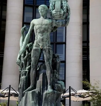 בית אירוח Eiffel Tower Oasis 30m From Eiffel Tower פריז