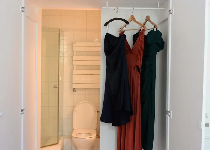 Quarto em Acomodações Particulares Eiffel Tower Oasis 30m From Eiffel Tower