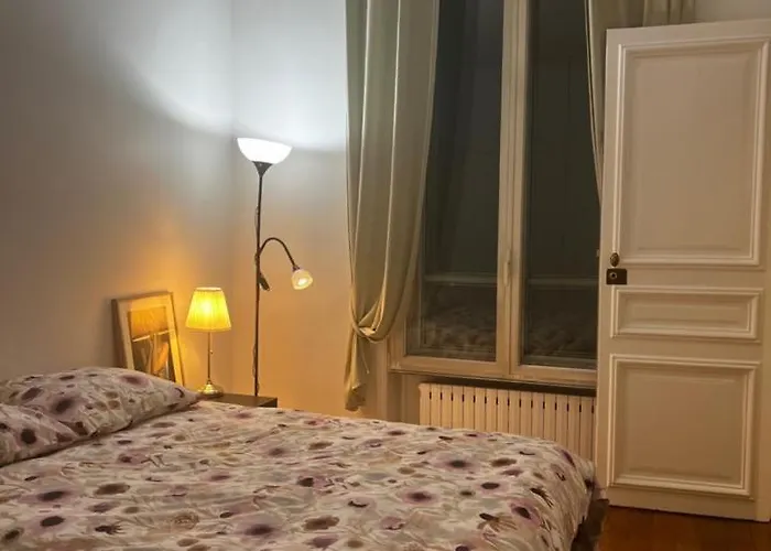 Quarto em Acomodações Particulares Eiffel Tower Oasis 30m From Eiffel Tower Paris