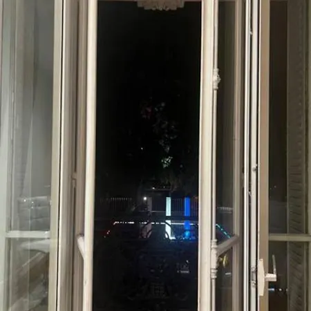 منزل للإقامة Eiffel Tower Oasis 30m From Eiffel Tower باريس